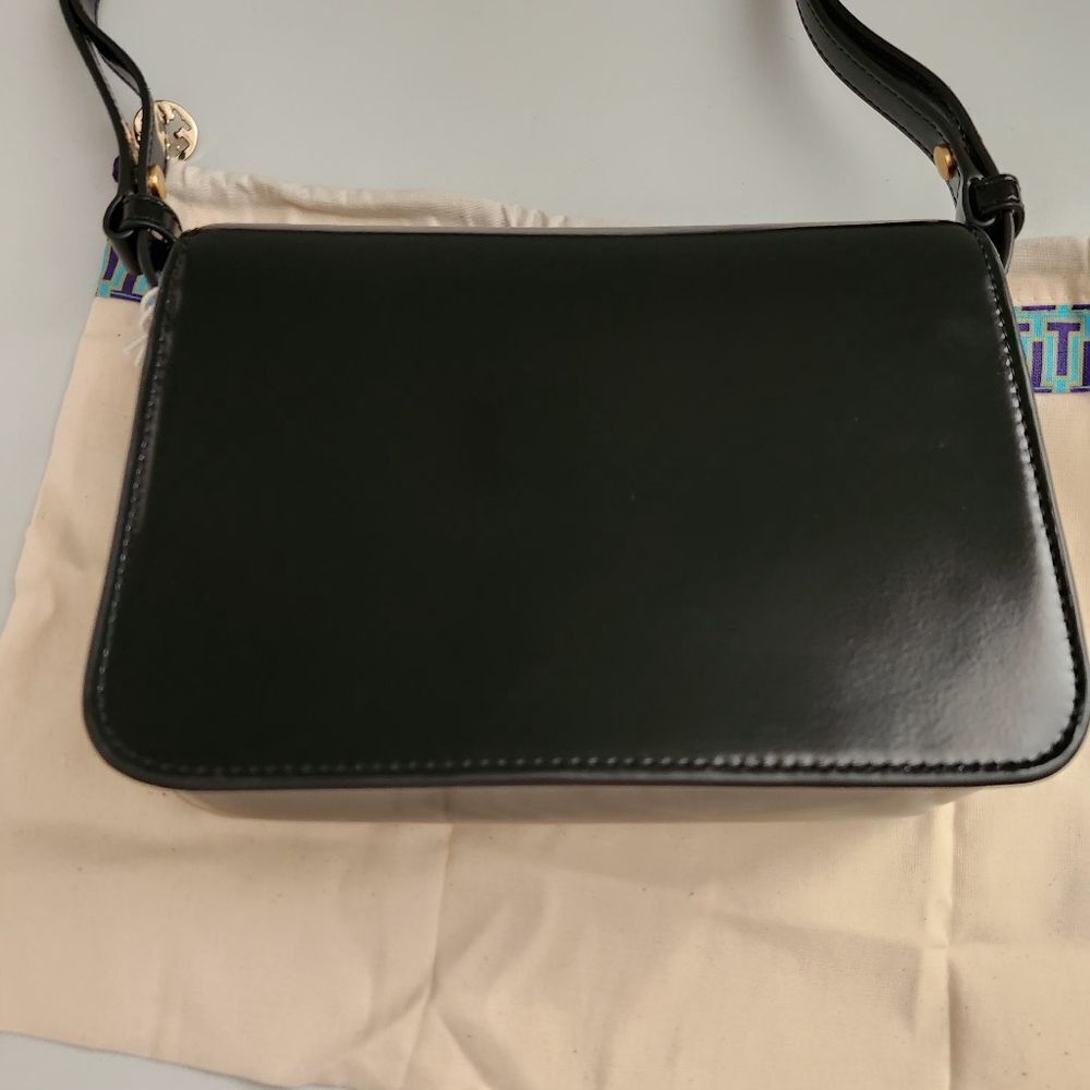 Tory Burch Robinson Spazzolato Convertible Shoulder Bag - Picture 6 of 13